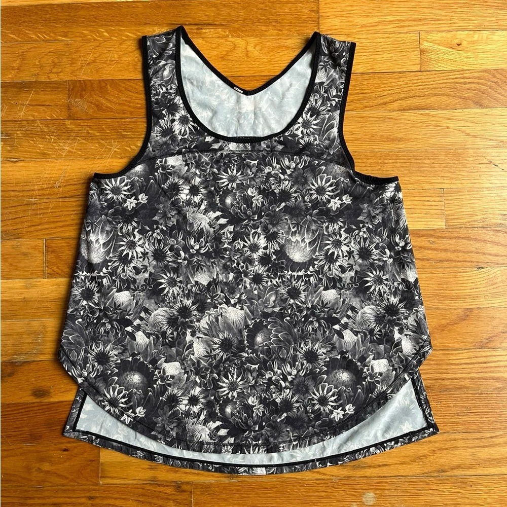 Lululemon Women's Run Split Singlet Floral Daisy Tank Top